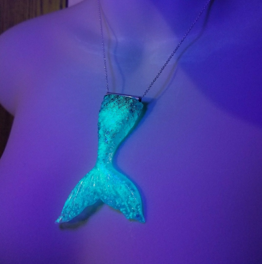 Glow in the Dark Mermaid tail pendant